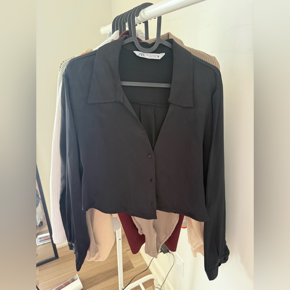Zara Cropped Black Satin Button Down Shirt for Women